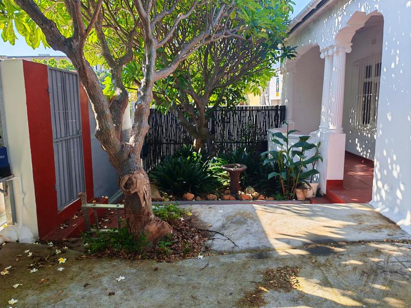 To Let 2 Bedroom Property for Rent in University Estate Western Cape